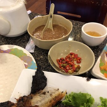 Dong Que Restaurant - Fried Catfish with Roach in sauce - Vietnamese Near Me - Garland, Texas