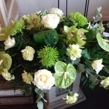 Adeles Passion Flower - Florists Near Me - Manchester, XGM Adeles Passion Flower - Florists Near Me - Manchester, XGM