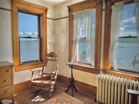 Hudson River Maritime Museum by null