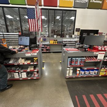 Grainger - Wait in line for a food 15 minutes. No one acknowledges customers are waiting - Building Supplies Near Me - San Jose, California Grainger - Wait in line for a food 15 minutes. No one acknowledges customers are waiting - Building Supplies Near Me - San Jose, California