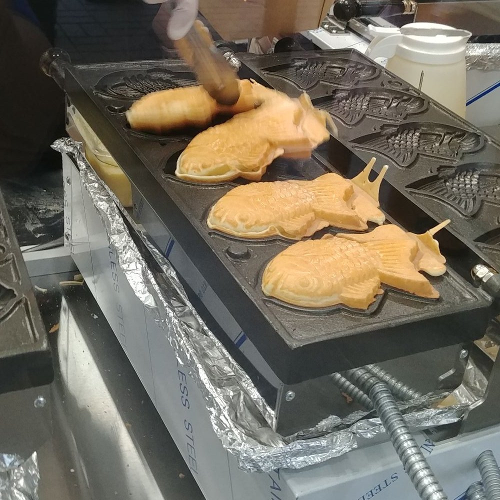 Somisomi - Making them fishies - Desserts Near Me - Frisco, Texas Somisomi - Making them fishies - Desserts Near Me - Frisco, Texas