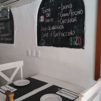La Famiglia - California prices for half the Californian portions . food is good . Bad value for money . will not return . - Pizza Near Me - Playa del Carmen, ROO La Famiglia - California prices for half the Californian portions . food is good . Bad value for money . will not return . - Pizza Near Me - Playa del Carmen, ROO