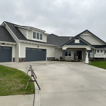 Haas Flooring & Trim - Flooring Near Me - Fort Wayne, Indiana Haas Flooring & Trim - Flooring Near Me - Fort Wayne, Indiana