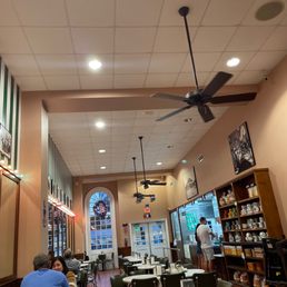 The dining room...