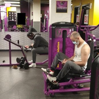 Planet Fitness - GET OFF YOUR PHONES! - Gyms Near Me - Queens, New York Planet Fitness - GET OFF YOUR PHONES! - Gyms Near Me - Queens, New York