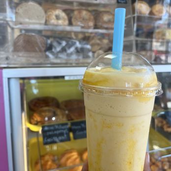 Donut Star - mango smoothie - Donuts Near Me - Los Angeles, California Donut Star - mango smoothie - Donuts Near Me - Los Angeles, California