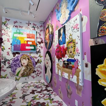 Ashley Longshore Studio Gallery - Art Galleries Near Me - New York, New York
