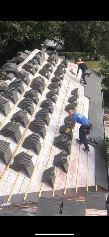 Slide of Top Elite Roofing