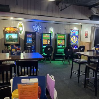 Gateway 2 Oh - Gambling and Game Area - Dive Bars Near Me - Dakota City, Nebraska Gateway 2 Oh - Gambling and Game Area - Dive Bars Near Me - Dakota City, Nebraska