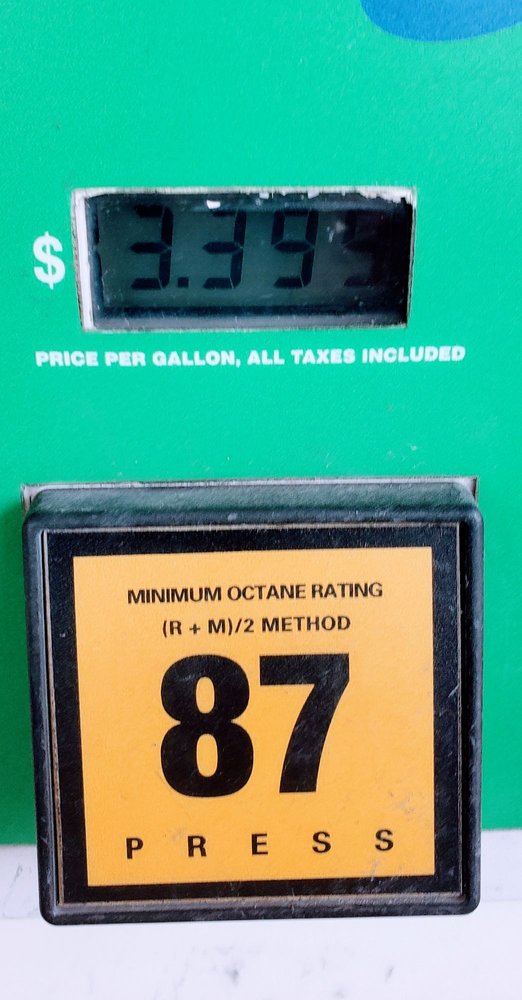 BP GAS Updated April 2024 28806 Grand River Ave, Farmington Hills