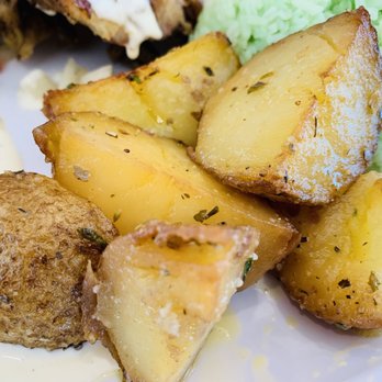 La Brasa Grill  Sawgrass - Garlic Potatoes - 8.5/10 Don't Sleep on This - Peruvian Near Me - Sunrise, Florida