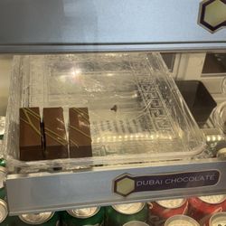 Signature Cafe - DUBAI CHOCOLATE (BAR)