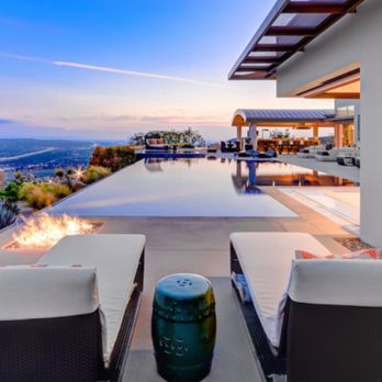 Plantasia - a patio with a fire pit - Landscaping Near Me - Palos Verdes Estates, California Plantasia - a patio with a fire pit - Landscaping Near Me - Palos Verdes Estates, California