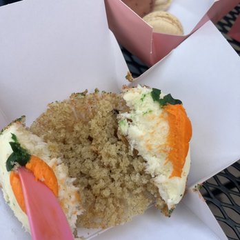 Casey's Cupcakes - Cupcakes Near Me - Riverside, California