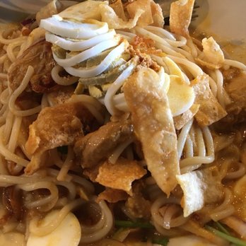 Burma Burma - Nan Gyi Dok ($12) - all mixed up and ready to eat! - Burmese Near Me - Dublin, California