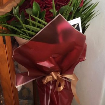 Million Roses Flowers - Stunning 3ft long stem roses - Florists Near Me - North Hollywood, California Million Roses Flowers - Stunning 3ft long stem roses - Florists Near Me - North Hollywood, California