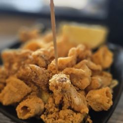 Cafe Dazzling - Fried Calamari