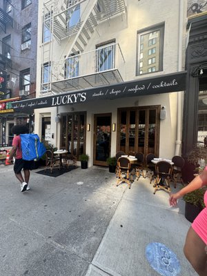 Lucky's Soho by null