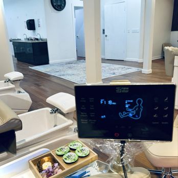 Nail Kiss - The chairs have arm compression as well! Wonderful massage chairs. - Nail Salons Near Me - Royal Oak, Michigan