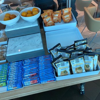 Delta Sky Club - Snacks - Airport Lounges Near Me - San Diego, California