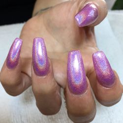 Illinois Nails
