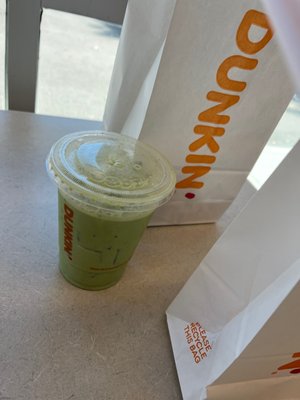 Dunkin' by null