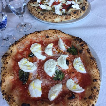 Pizzeria Franco - Pizza Marguerita - Pizza Near Me - Naples, NA