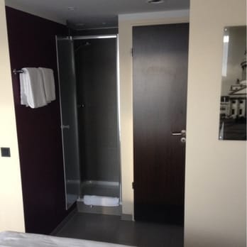 Leonardo - Offene Dusche - Hotels Near Me - Berlin, BE