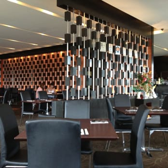 Ben Thanh Restaurant - the interior of a restaurant - Vietnamese Near Me - Guelph, Ontario