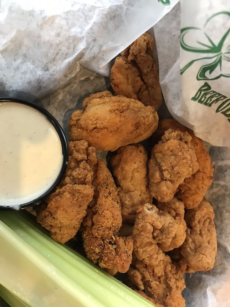 Social spots from Beef 'O' Brady's