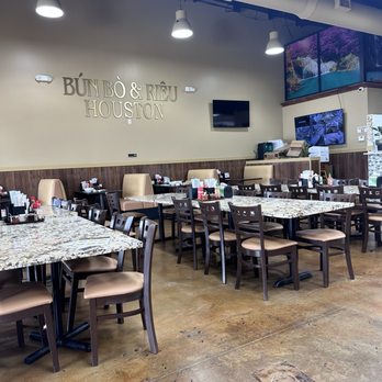 Bun Bo & Rieu - Interior - Vietnamese Near Me - Houston, Texas
