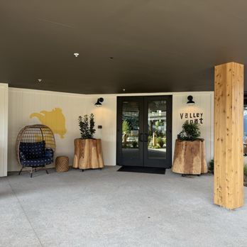 Valley Goat - Outside - New American Near Me - Sunnyvale, California Valley Goat - Outside - New American Near Me - Sunnyvale, California