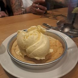 Sugar cookie pizookie Sugar cookie pizookie