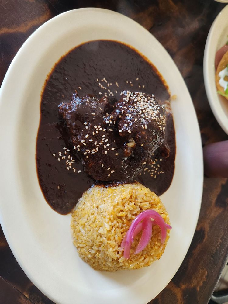 Food from Taqueria