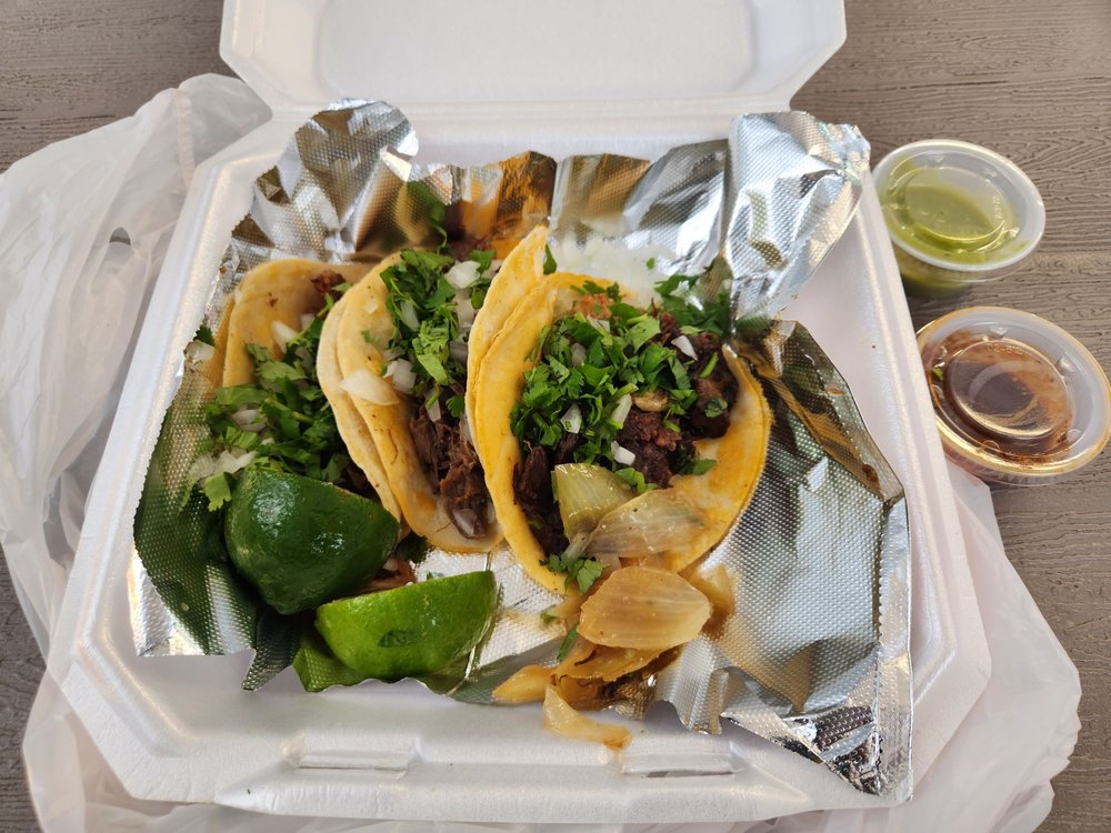 CHILE & CHILI’S Updated October 2024 152 Photos & 77 Reviews 5750