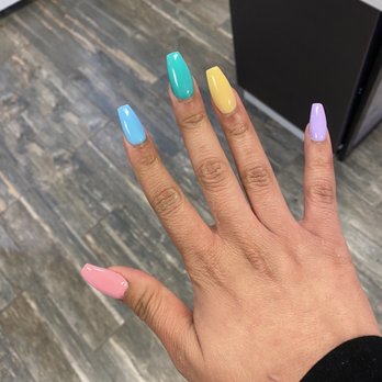 Aura Nail Spa - Nail Salons Near Me - Flowood, Mississippi