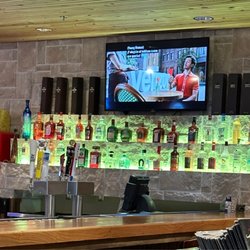 Plaza Restaurant - Front Bar area