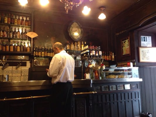 Taberna Antonio Sánchez - 1787 - La Taberna más antigua de Madrid by null