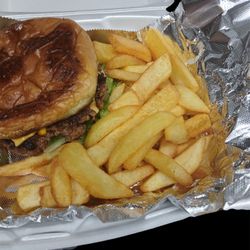 Kings Grill - Cheeseburgers and fries