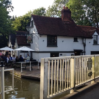 The Three Horseshoes - Pubs Near Me - Hertfordshire, HRT The Three Horseshoes - Pubs Near Me - Hertfordshire, HRT