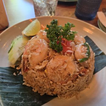 Saang Thai - Pineapple fried rice - Thai Near Me - Queens, New York Saang Thai - Pineapple fried rice - Thai Near Me - Queens, New York