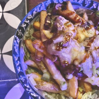 Dzo Viet Eatery - Pho poutine (5/5) - Vietnamese Near Me - Toronto, Ontario