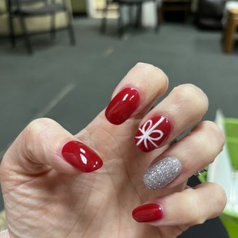 Nail Circle - Christmas nail joy!! - Nail Salons Near Me - Lake Zurich, Illinois Nail Circle - Christmas nail joy!! - Nail Salons Near Me - Lake Zurich, Illinois