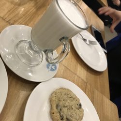 10 Dove Street - Milk and cookie