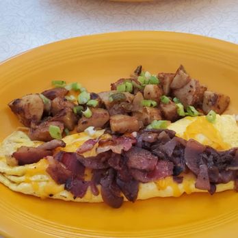 Martha's Cafe - Excellent presentation, and I did compliment the wait staff and asked that they pass on the compliment. :) - Sandwiches Near Me - Arbutus, Maryland