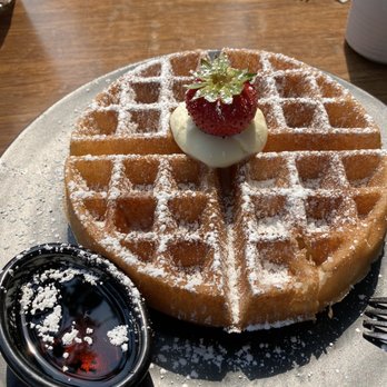 Eight AM - Sugar waffle - New American Near Me - San Francisco, California