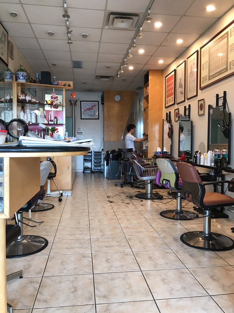 Andy Paul Hair Salon Logo