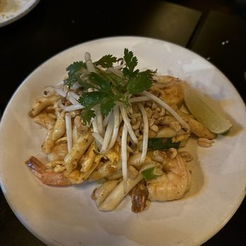 Parachute Hi Fi - Tteokbokki paid Thai with shrimp - Korean Near Me - Chicago, Illinois Parachute Hi Fi - Tteokbokki paid Thai with shrimp - Korean Near Me - Chicago, Illinois