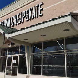 Exterior photo of Uptown Cheapskate - Commonwealth - Midlothian, Virginia Exterior photo of Uptown Cheapskate - Commonwealth - Midlothian, Virginia