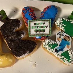 Donuts in birthday boy's name, with more Minecraft details.